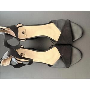 White Mountain Womens Sandals 9 Black Block Heel Zip up Minimal
